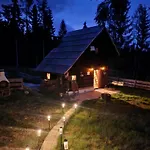 Urige Waldbienenhuette Апартаменты Diex