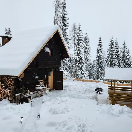 Apartment Urige Waldbienenhütte