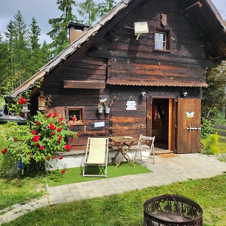 Urige Waldbienenhuette Apartman Diex