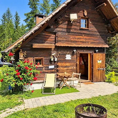 Appartement Urige Waldbienenhuette