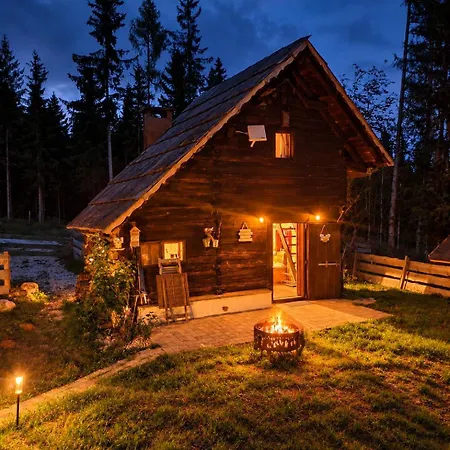 Urige Waldbienenhuette Apartman *