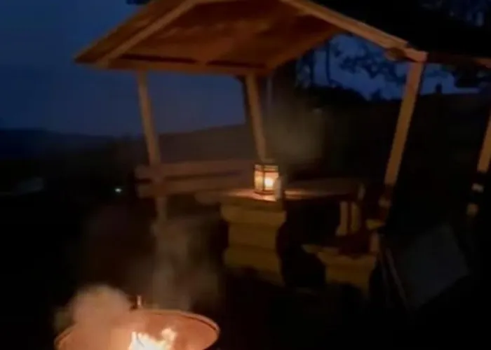 Apartment Urige Waldbienenhütte *